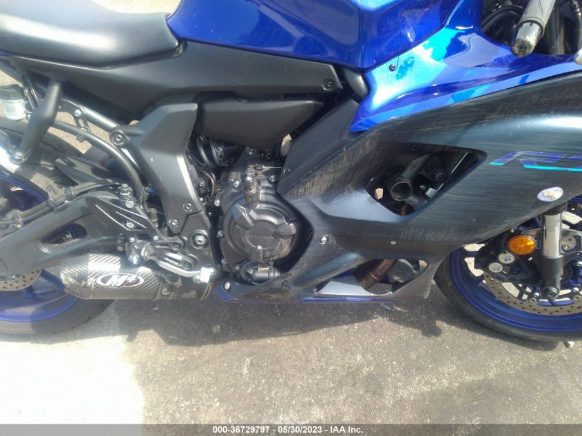 VIN JYARM38E5NA002286 2022 YAMAHA YZFR7