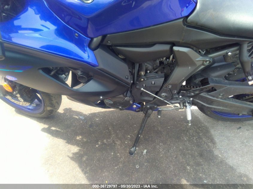 VIN JYARM38E5NA002286 2022 YAMAHA YZFR7