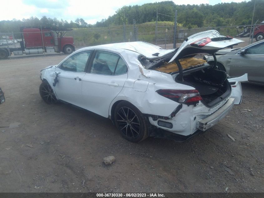 2021 TOYOTA CAMRY SE - 4T1G11AK6MU409390