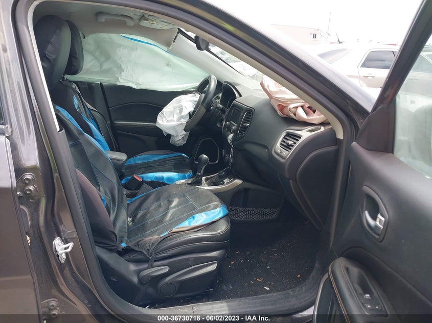VIN 3C4NJDBB9HT674980 2017 JEEP COMPASS LATITUDE