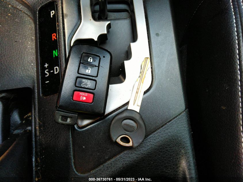 2016 TOYOTA RAV4 XLE - JTMWFREV7GJ087515