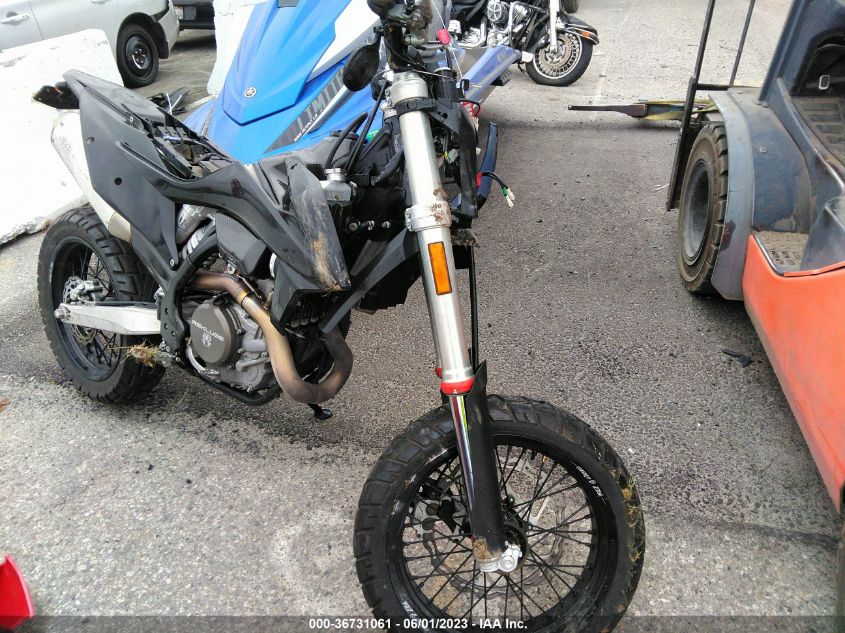 2021 KTM 500 EXC-F SIX DAYS - VBKEXK400MM431166
