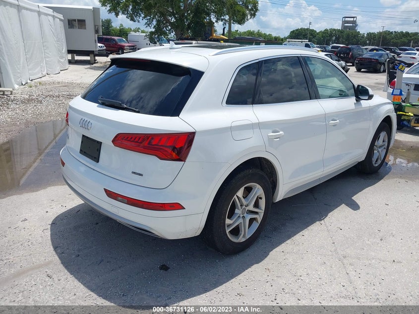 VIN WA1ANAFY8K2077435 2019 AUDI Q5 PREMIUM
