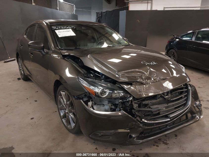 2018 MAZDA MAZDA3 4-DOOR TOURING - 3MZBN1V35JM162060