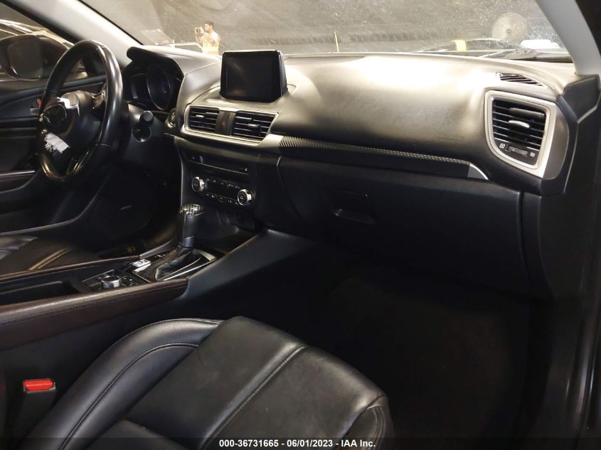 2018 MAZDA MAZDA3 4-DOOR TOURING - 3MZBN1V35JM162060