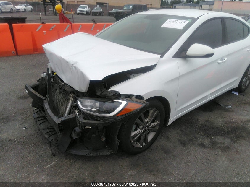 VIN 5NPD84LF2JH338313 2018 HYUNDAI ELANTRA SEL