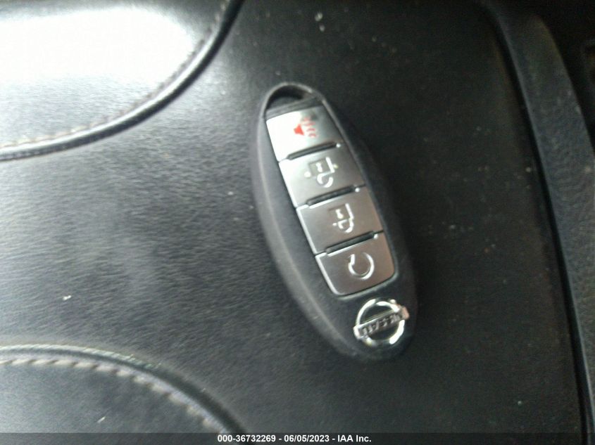 2017 NISSAN ROGUE SV - 5N1AT2MT1HC757815