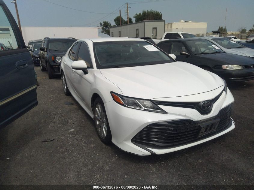 2018 TOYOTA CAMRY LE/SE/XLE/L - 4T1B11HK0JU011295