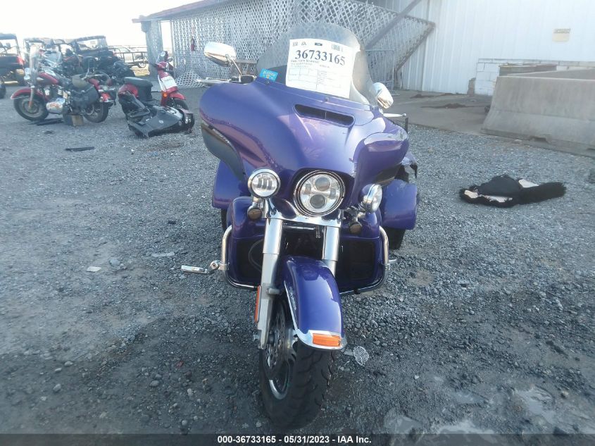 2014 HARLEY-DAVIDSON FLHTCUTG TRI GLIDE ULTRA 1HD1MAL16EB853287
