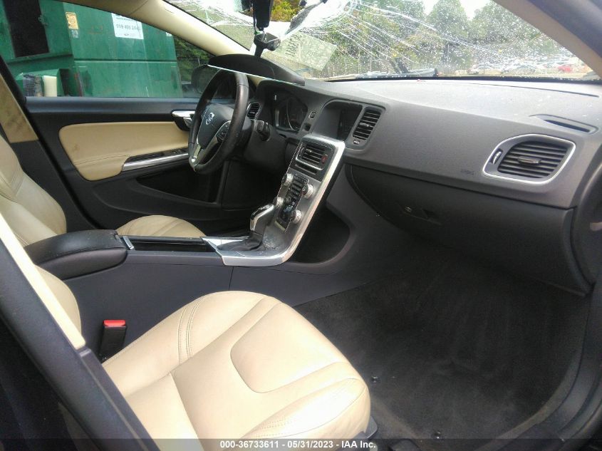 2017 VOLVO S60 DYNAMIC - YV126MFL6H2433963