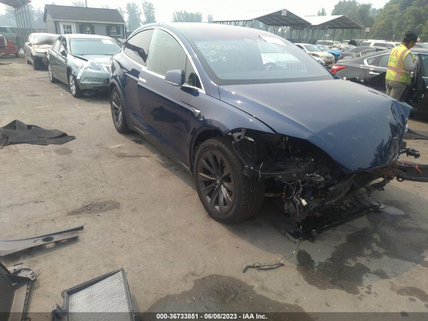 2018 TESLA MODEL X 75D/100D/P100D - 5YJXCAE24JF138441