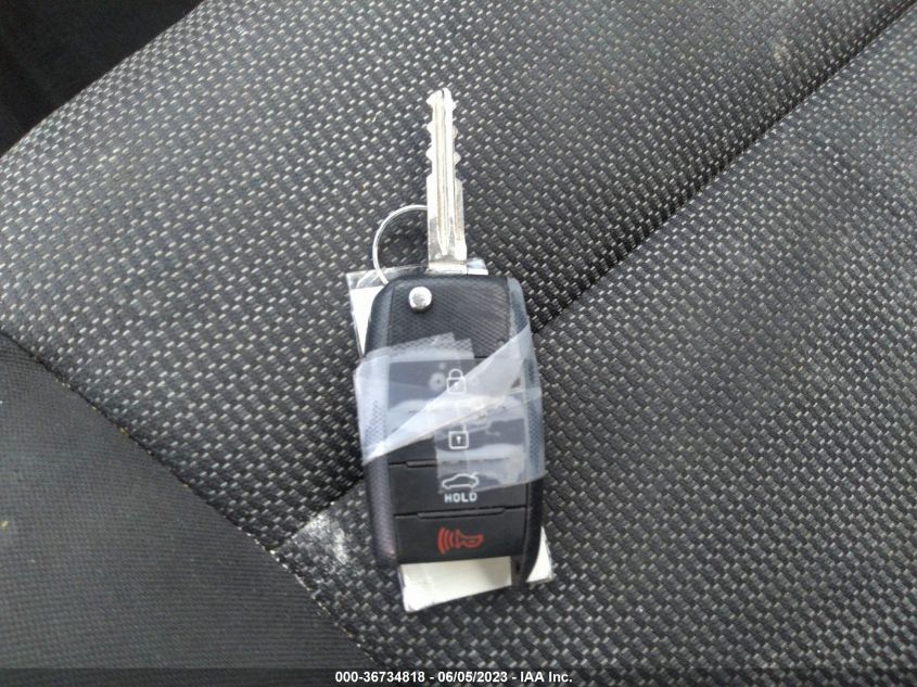 2017 KIA FORTE LX - 3KPFK4A74HE021380