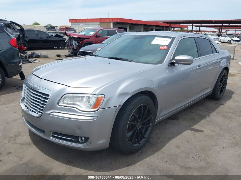 2013 CHRYSLER 300 - 2C3CCARGXDH581197