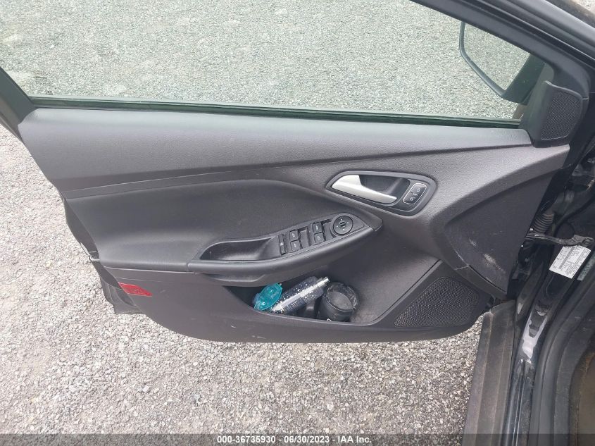 2015 FORD FOCUS SE - 1FADP3F21FL226875