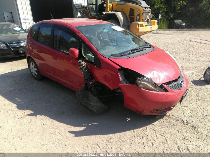 2013 HONDA FIT - JHMGE8H38DC006404