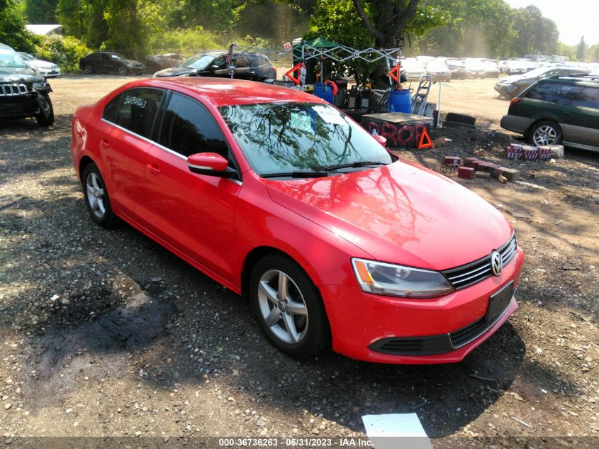 2013 VOLKSWAGEN JETTA SEDAN SE - 3VWDP7AJ9DM383112