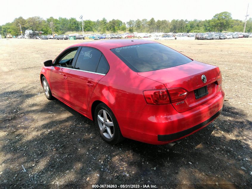 2013 VOLKSWAGEN JETTA SEDAN SE - 3VWDP7AJ9DM383112