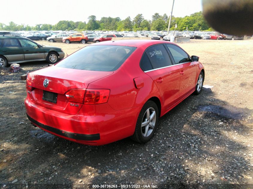 2013 VOLKSWAGEN JETTA SEDAN SE - 3VWDP7AJ9DM383112