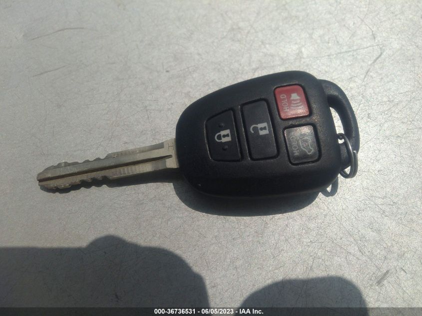 2016 TOYOTA RAV4 XLE - 2T3RFREV1GW436411