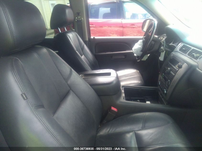 2013 CHEVROLET SUBURBAN LT - 1GNSKJE72DR273934