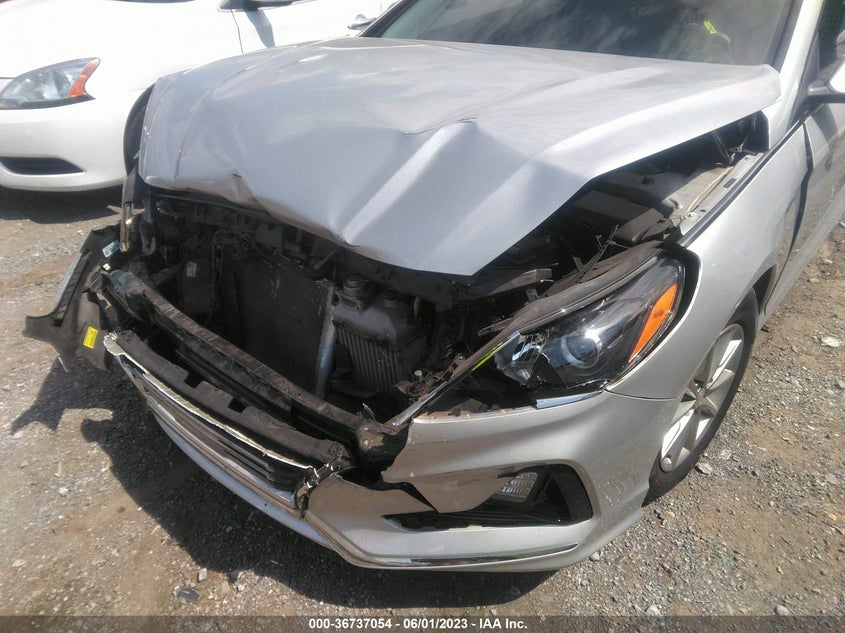 VIN 5NPE24AA4JH712062 2018 HYUNDAI SONATA ECO