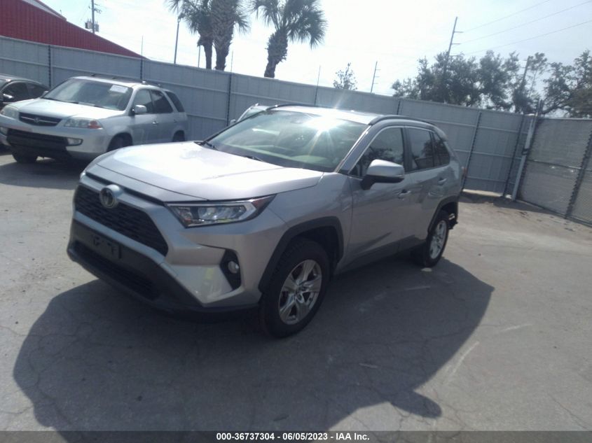 2019 TOYOTA RAV4 XLE - JTMP1RFV2KD009393