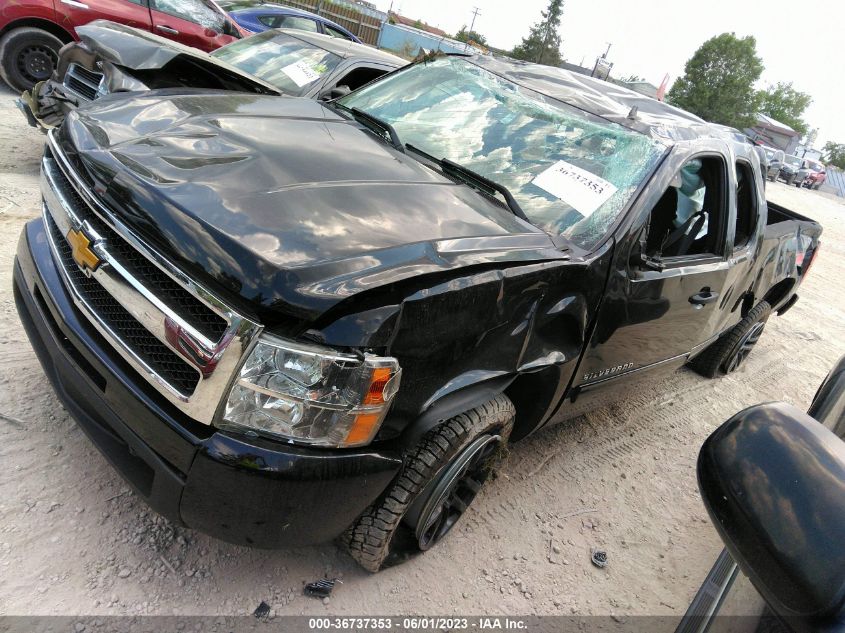 2013 CHEVROLET SILVERADO 1500 LT - 1GCRKSE72DZ207624