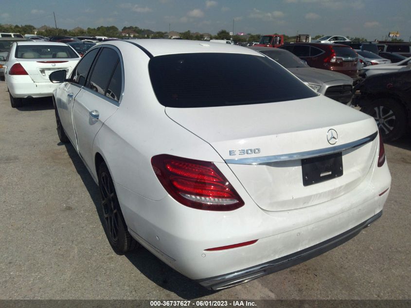 2017 MERCEDES-BENZ E-CLASS E 300 - WDDZF4JB1HA097699