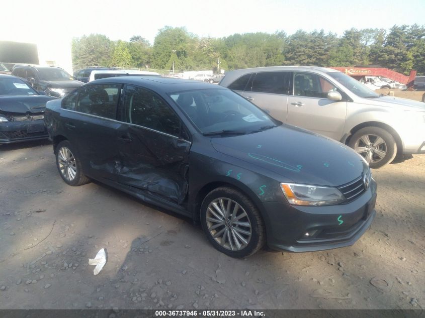 2015 VOLKSWAGEN JETTA SEDAN 1.8T SE - 3VWD17AJ8FM316781