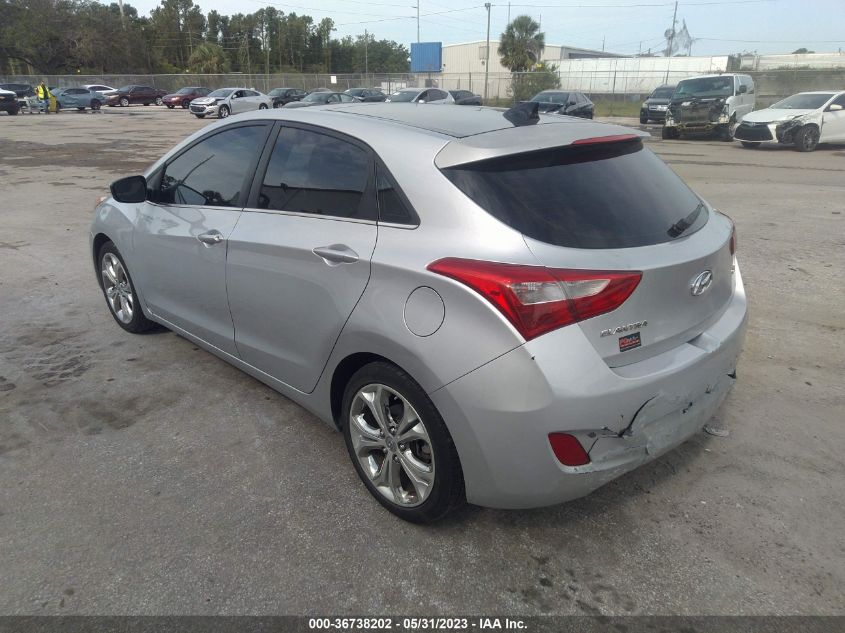 2013 HYUNDAI ELANTRA GT W/BLUE INT - KMHD35LE6DU034497