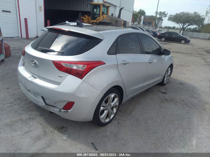 2013 HYUNDAI ELANTRA GT W/BLUE INT - KMHD35LE6DU034497