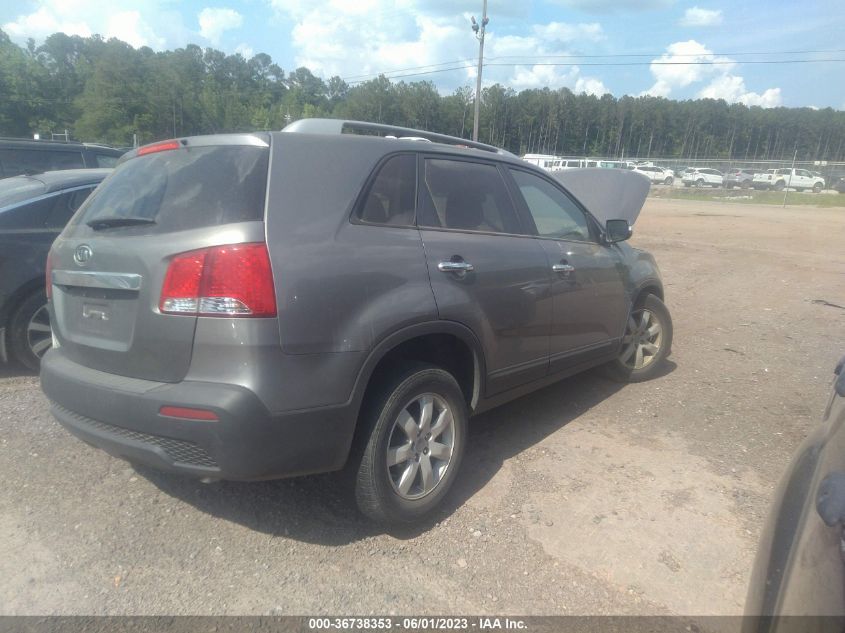 2013 KIA SORENTO LX - 5XYKT3A61DG386495