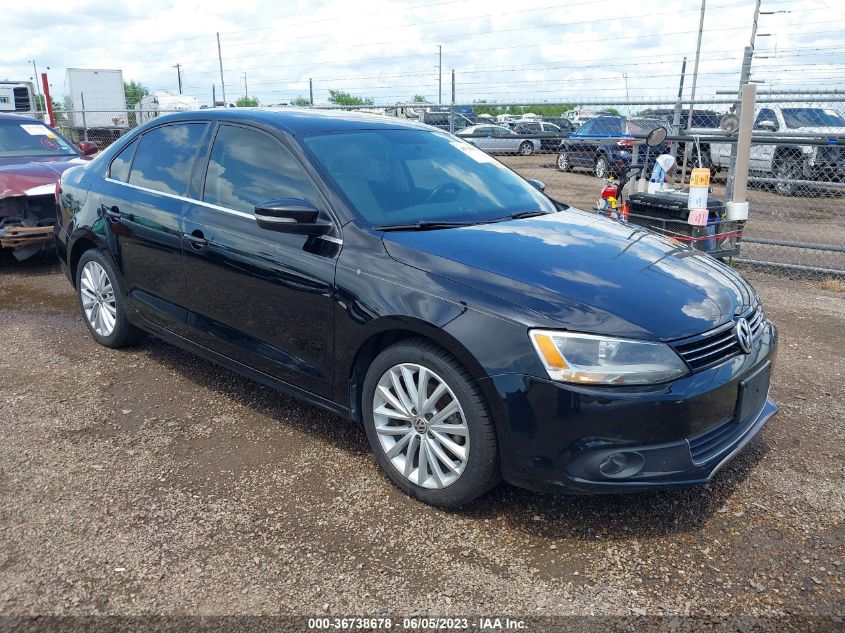 2013 VOLKSWAGEN JETTA SEDAN SEL W/NAV - 3VWLX7AJ7DM373528