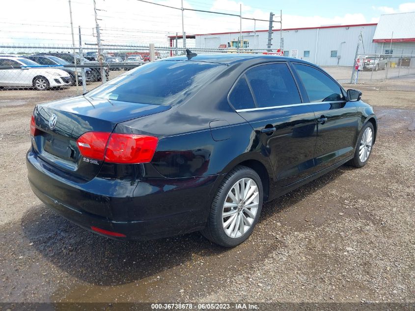 2013 VOLKSWAGEN JETTA SEDAN SEL W/NAV - 3VWLX7AJ7DM373528