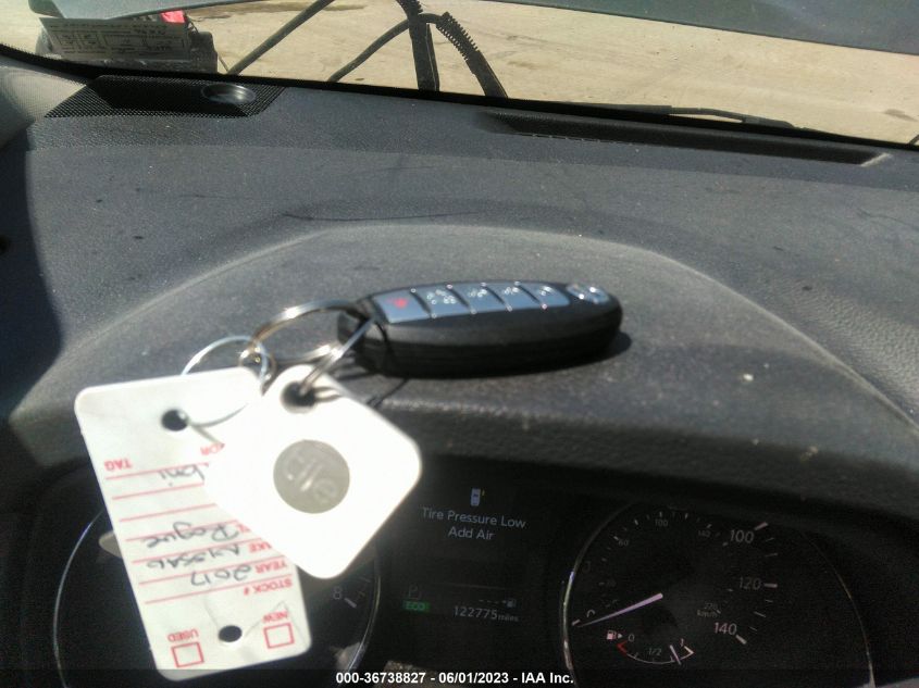 2017 NISSAN ROGUE SV - 5N1AT2MM6HC858759