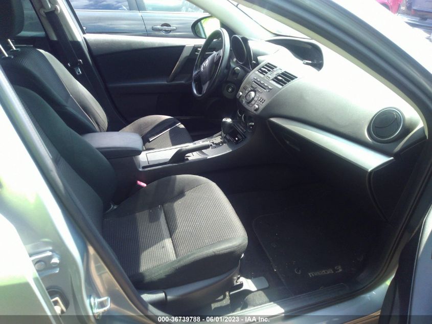 2013 MAZDA MAZDA3 I SPORT - JM1BL1U76D1706404