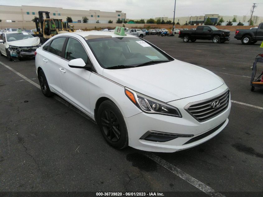 2015 HYUNDAI SONATA 2.4L SE - 5NPE24AF6FH258884