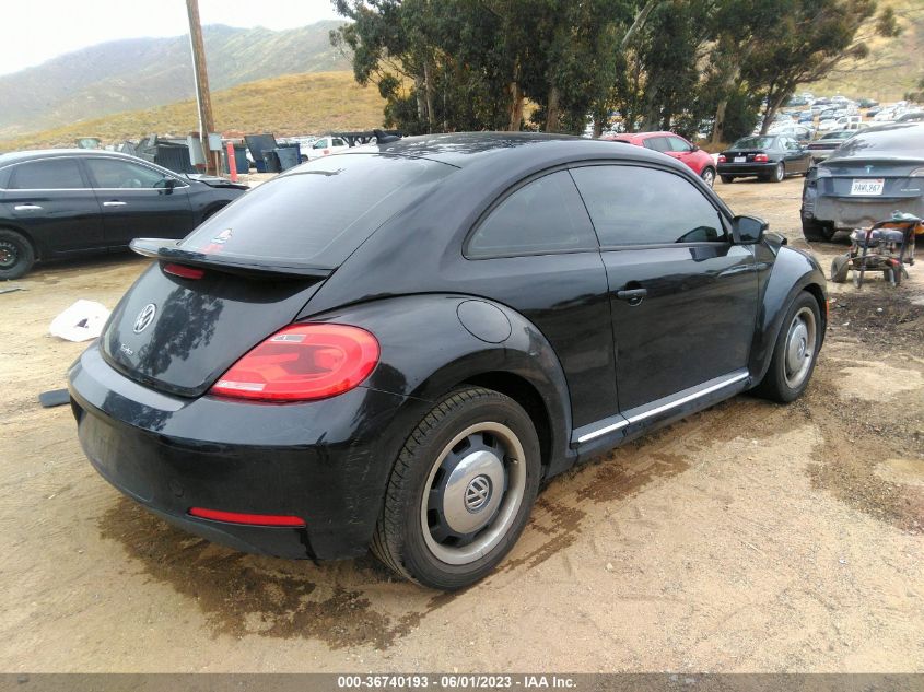 2016 VOLKSWAGEN BEETLE COUPE 1.8T CLASSIC - 3VWF17AT1GM638822