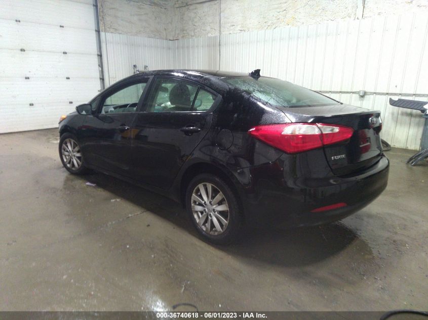 2016 KIA FORTE LX - KNAFX4A64G5505260