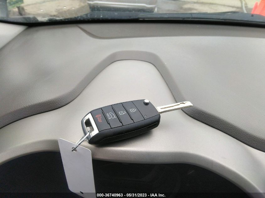 2015 KIA SPORTAGE LX - KNDPBCAC7F7719801
