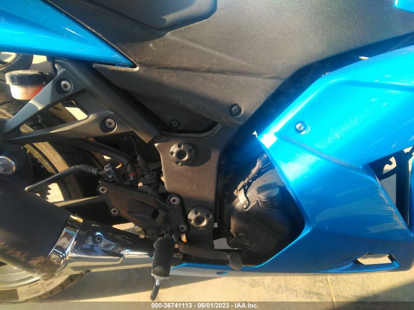 2010 KAWASAKI EX250 J JKAEXMJ14ADA64419