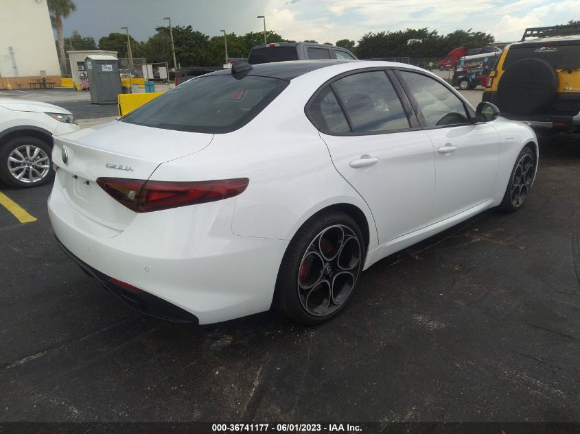 2023 ALFA ROMEO GIULIA VELOCE - ZARFAMBN0P7670940