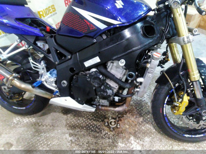 2004 SUZUKI GSX-R750 K - JS1GR7JA242100917