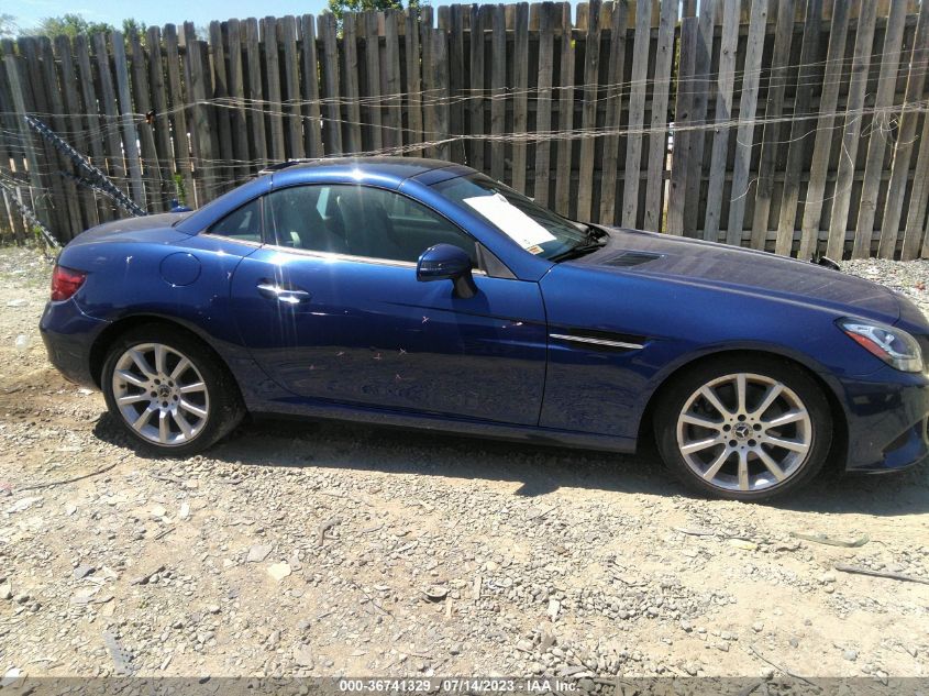 2018 MERCEDES-BENZ SLC SLC 300 - WDDPK3JAXJF150817