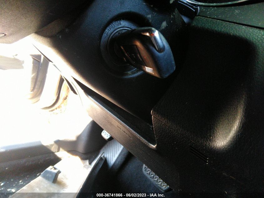 2019 TOYOTA CAMRY LE/SE/XLE/L - 4T1B11HK4KU795532