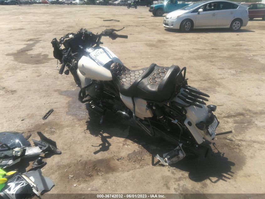 2022 HARLEY-DAVIDSON FLHXS - 1HD1KRP18NB628111