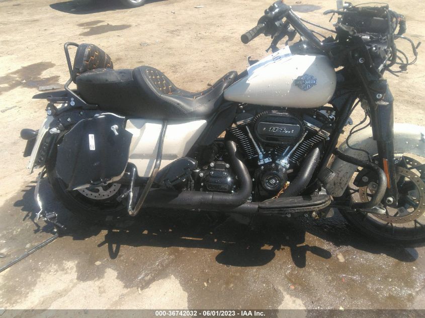 2022 HARLEY-DAVIDSON FLHXS - 1HD1KRP18NB628111