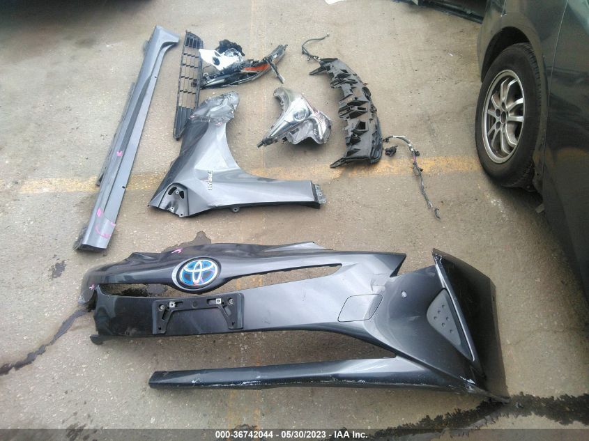 2016 TOYOTA PRIUS FOUR - JTDKARFU0G3009049