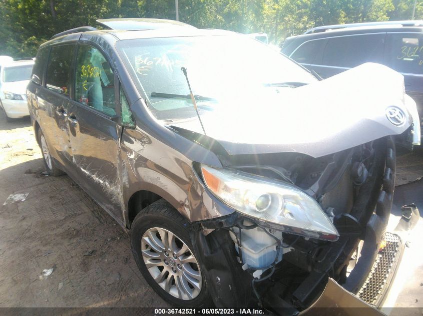 2015 TOYOTA SIENNA XLE/XLE AAS/LTD - 5TDYK3DC4FS584587