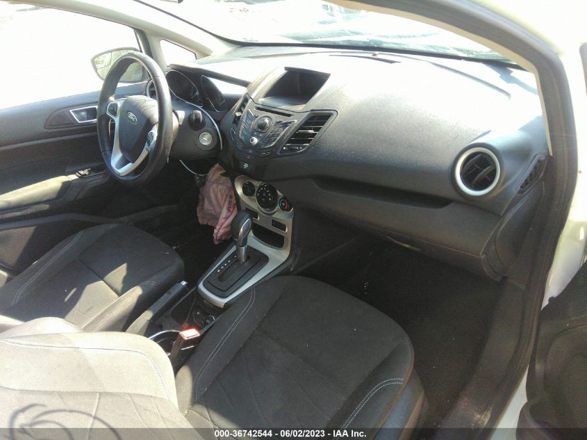 2015 FORD FIESTA SE - 3FADP4EJ8FM118539